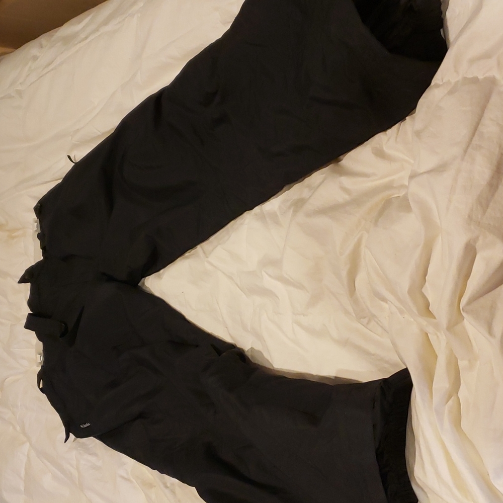 Columbia womans L ski pants